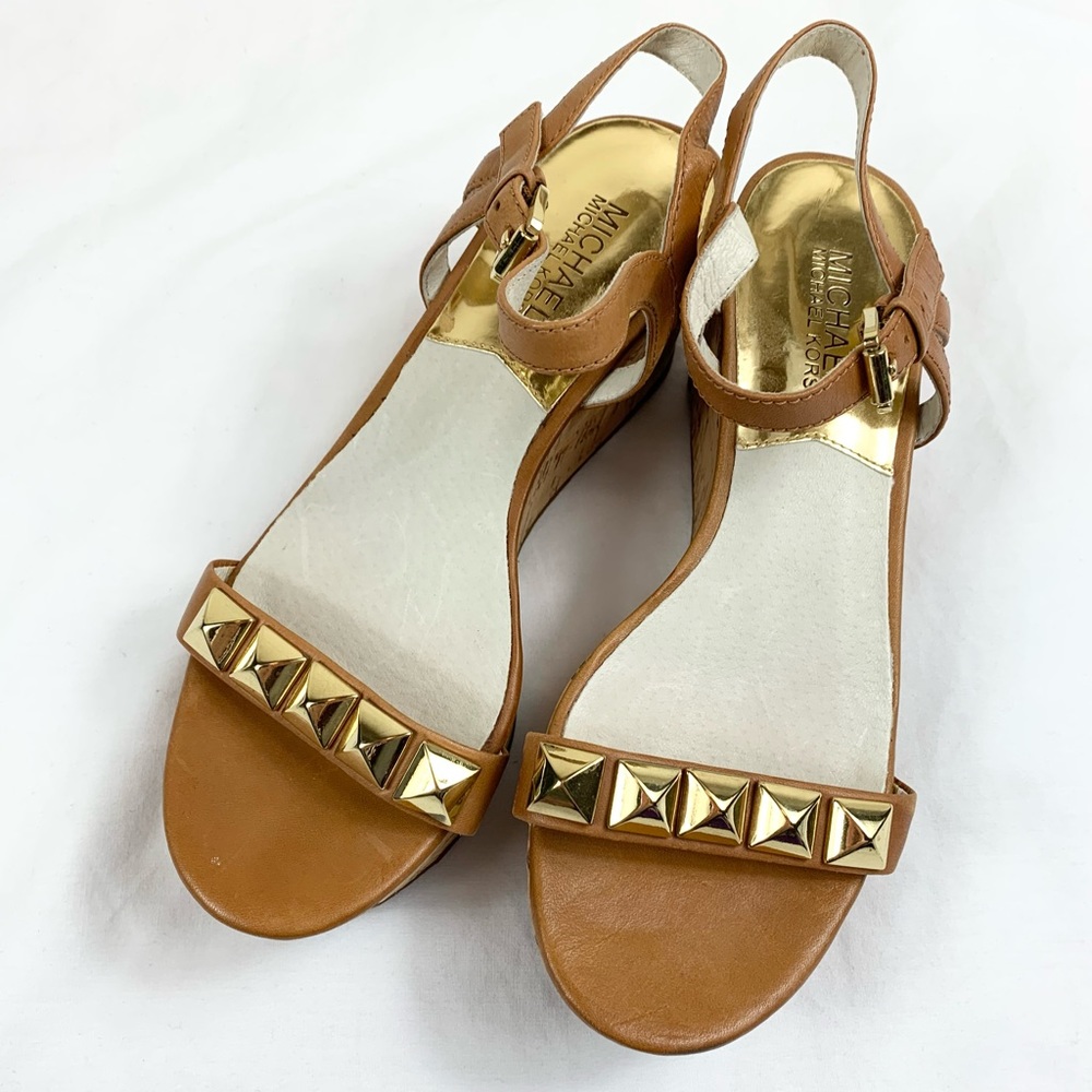Michael Kors Size 6 1/2M Cork Brown and Gold Sandal Wedges
